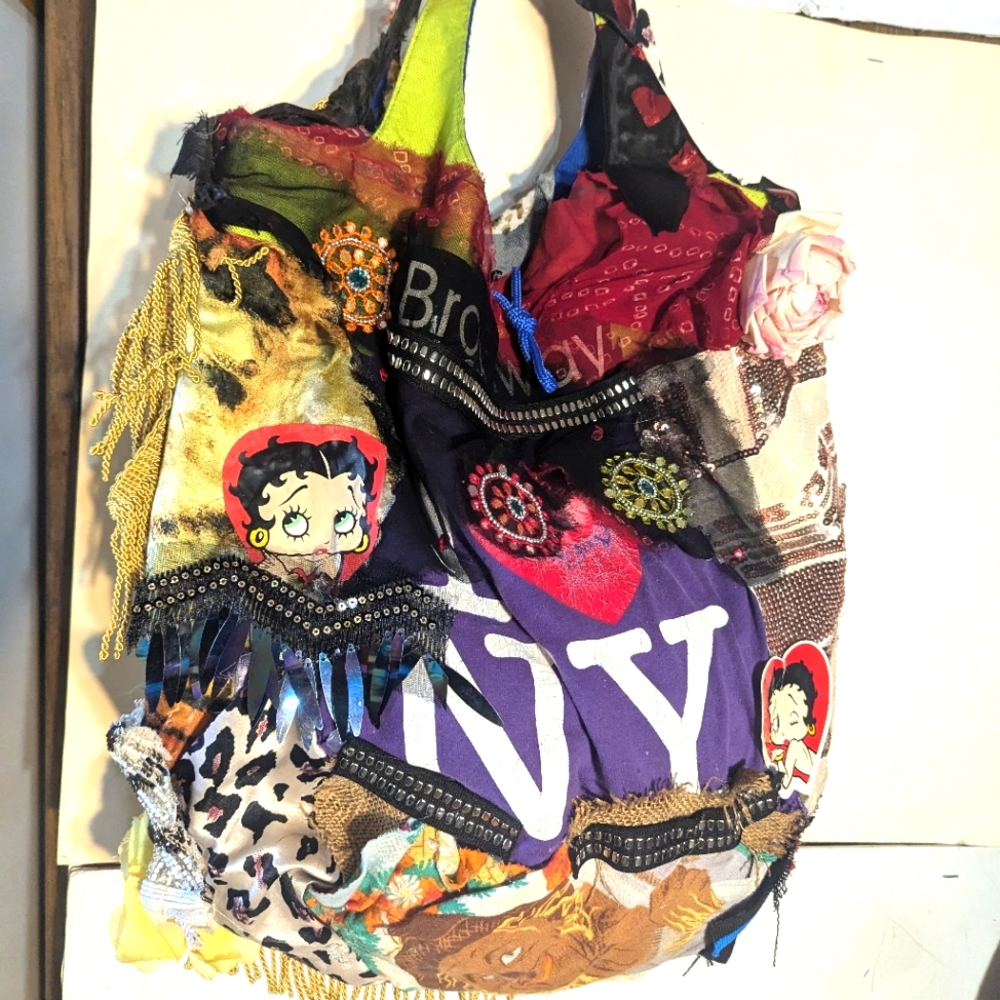 Wendy Gell OOAK Bag# 2 Tigers, Fringe, I love New York,Betty Boop, Broadway, - Picture 2 of 4